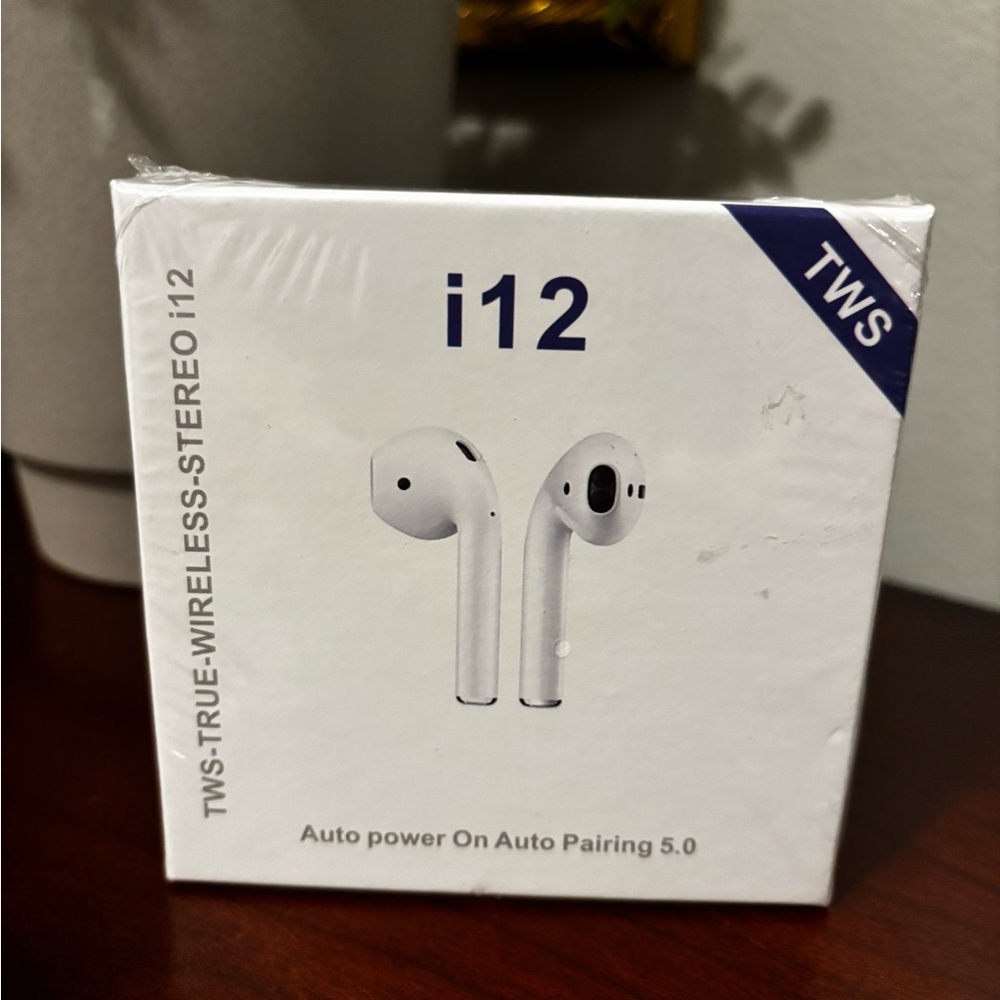 TWS i12 True Wireless Earbuds